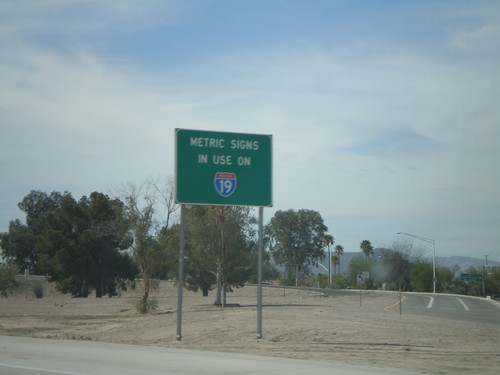 Metric Signs In Use on I-19 South