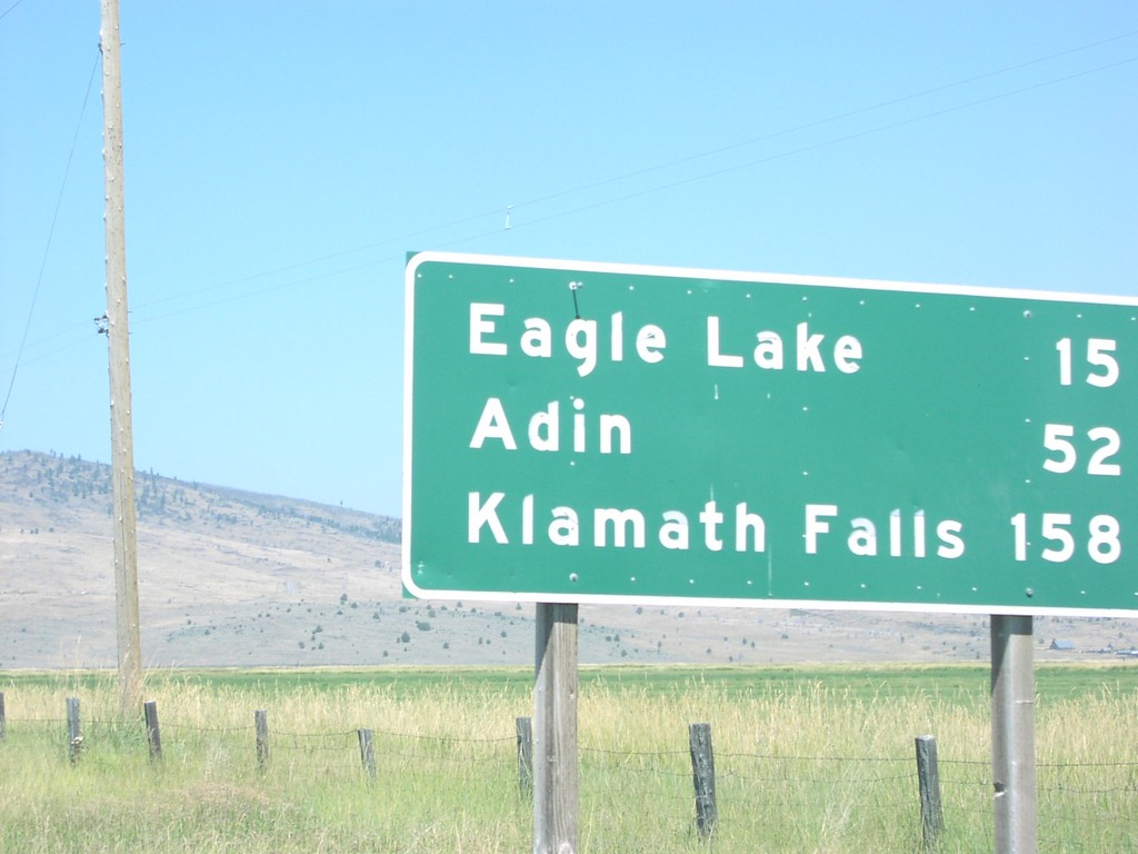 CA-139 north - Distance Marker