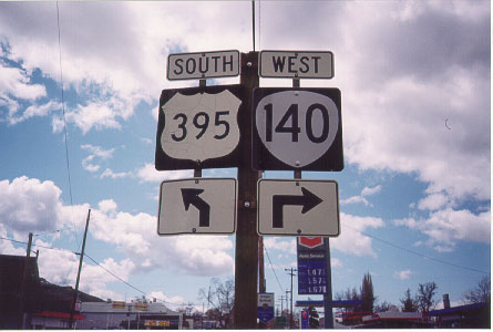 US-395 South/OR-140 West Split