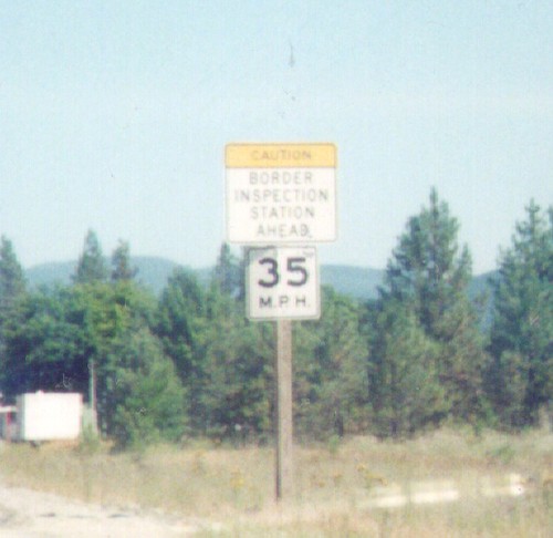 US-395 North Approaching Canadian Border - Laurier