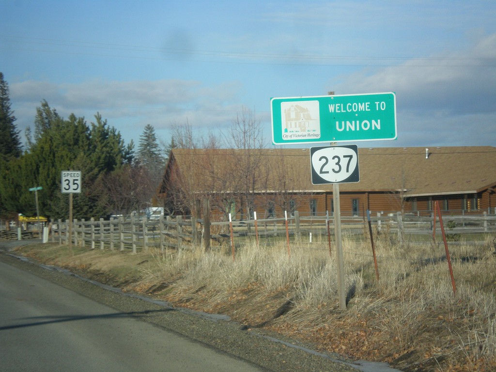 OR-237 North - Entering Union