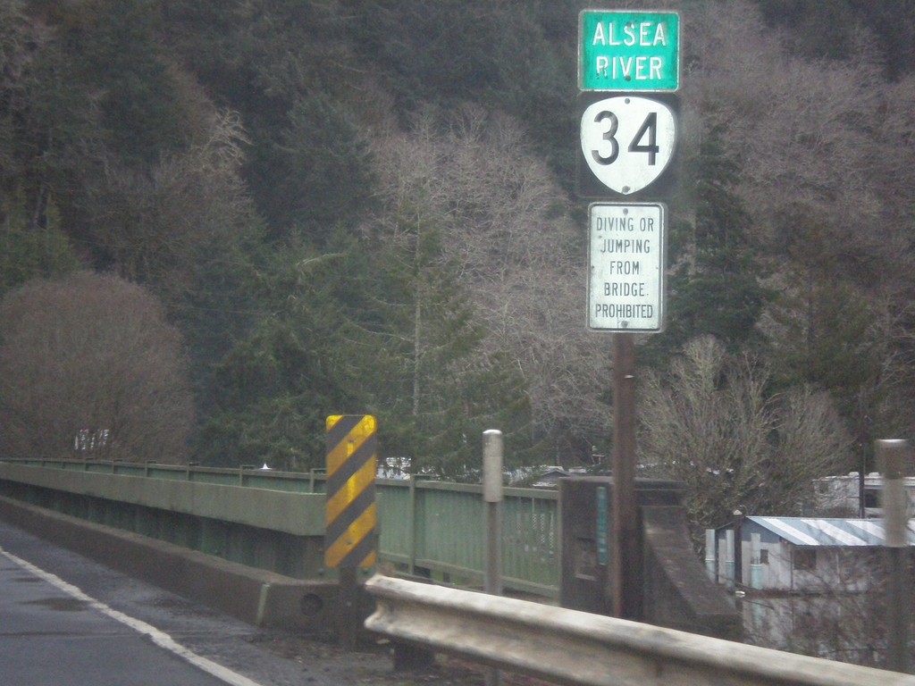 OR-34 East - Alsea River