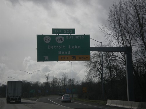 I-5 South - Exit 253