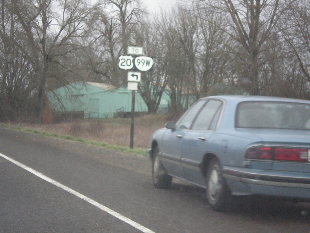 OR-34 East Approaching Harrison Blvd