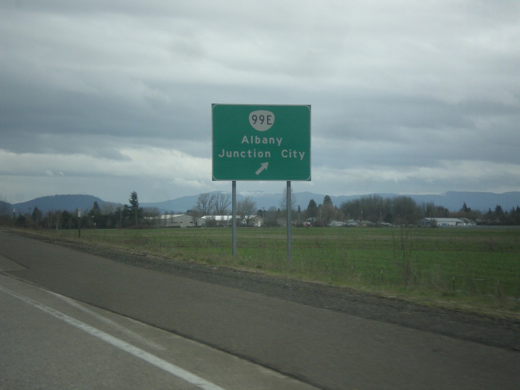 OR-34 East at OR-99E