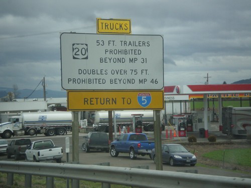 OR-34 East - Truck Restrictions On US-20