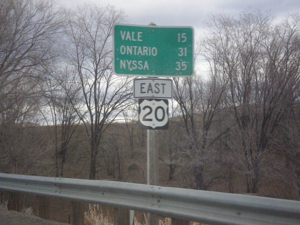 US-20 East - Distance Marker