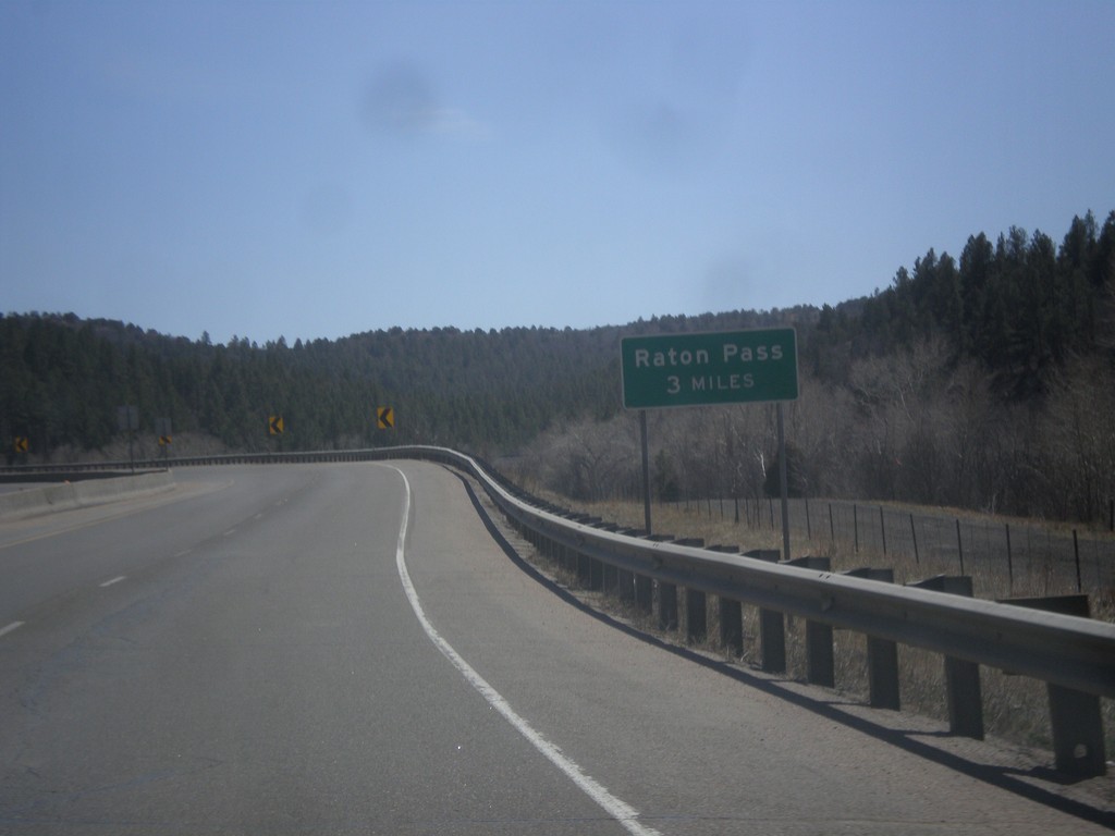 I-25 South - Raton Pass 3 Miles