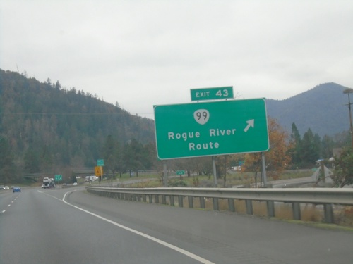 I-5 North - Exit 43