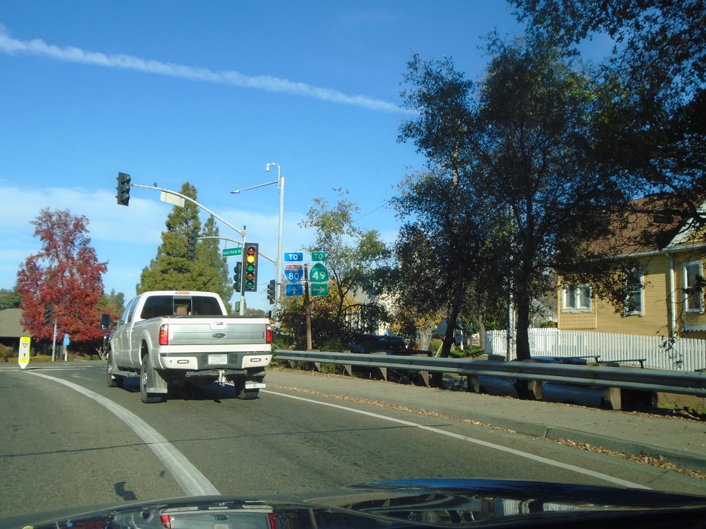 Auburn Folsom Road North at Lincoln Way/Maple St.