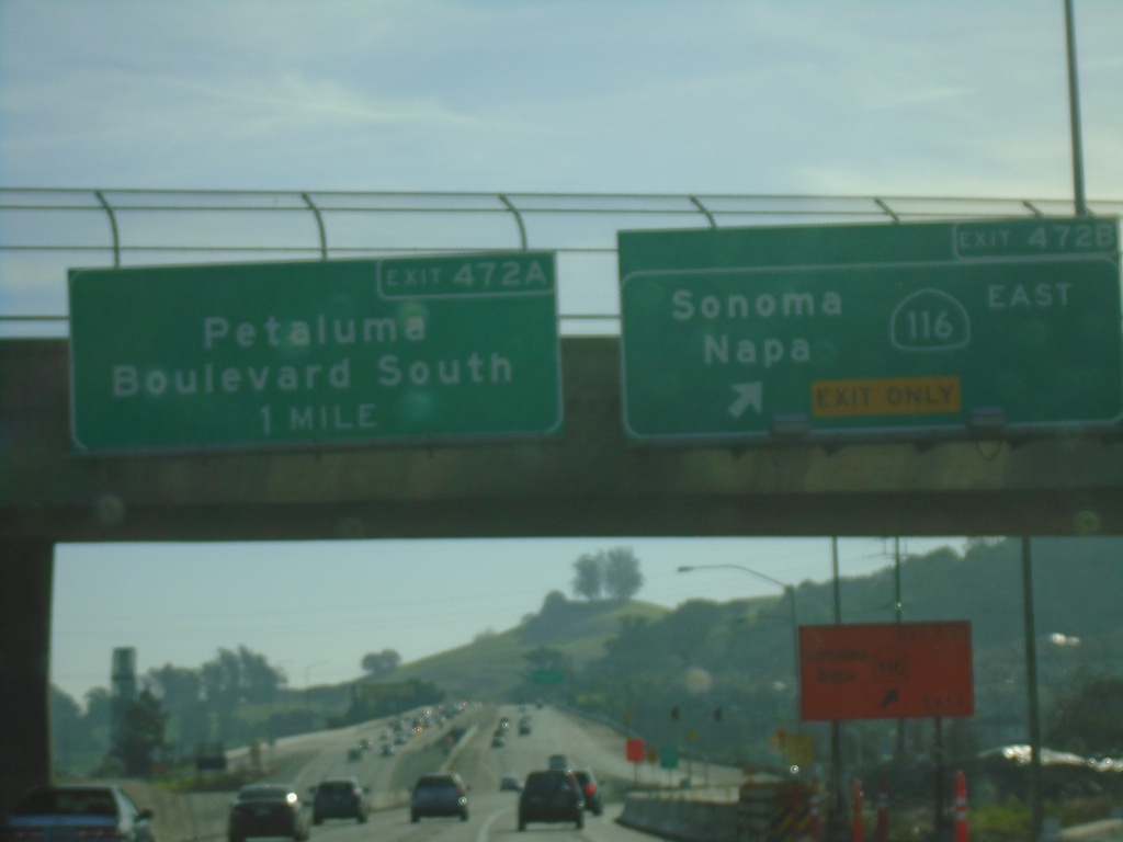 US-101 South/CA-116 East - Exits 472B and 472A