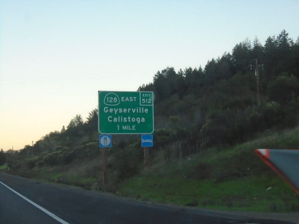 US-101 South/CA-128 East - Exit 512