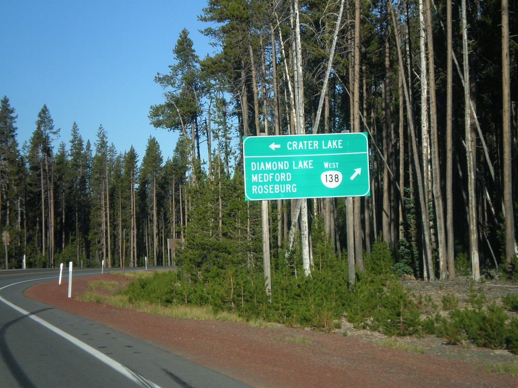 OR-138 west at Crater Lake North Entrance