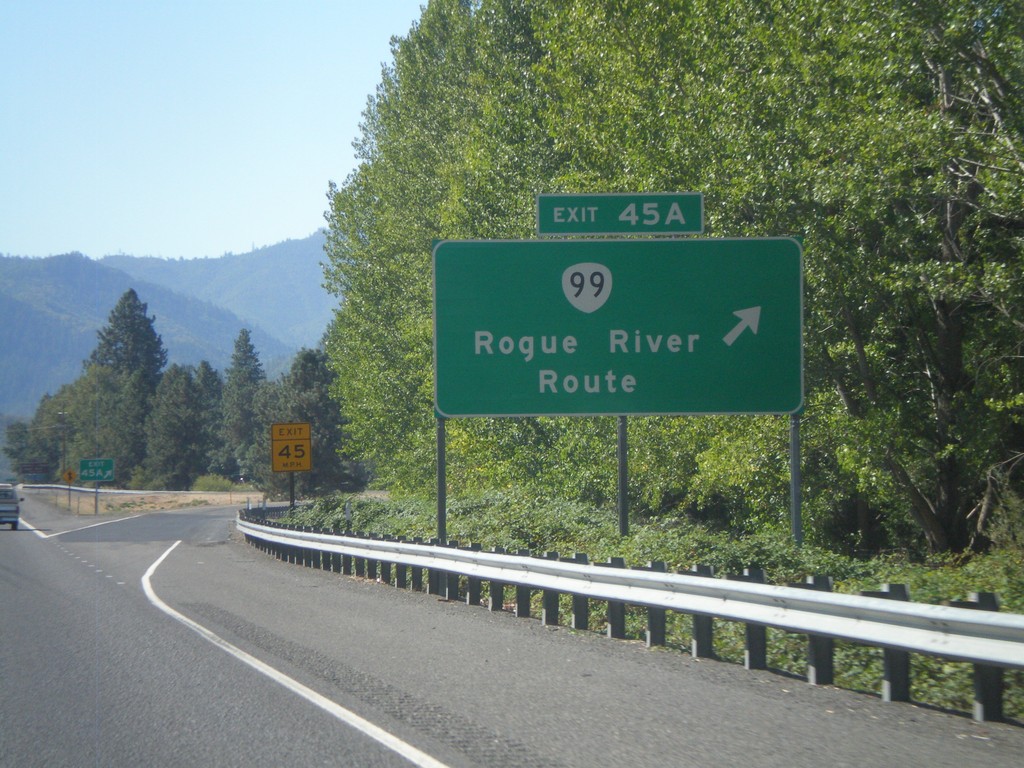 I-5 North - Exit 45A