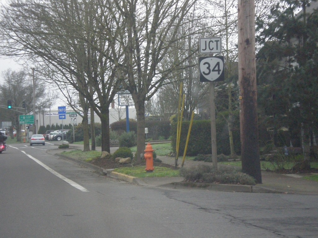 US-20 West Approaching OR-34