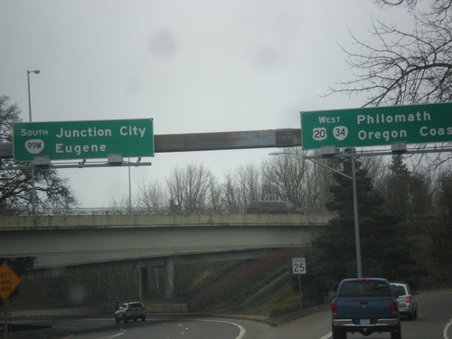 OR-99W South/US-20/OR-34 West at Split