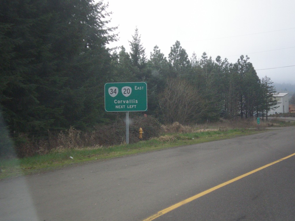 US-20/OR-34 West at Turnaround To US-20/OR-34 East