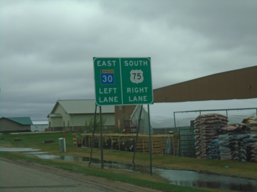 MN-30 East/US-75 South Approaching MN-30/US-75 Split