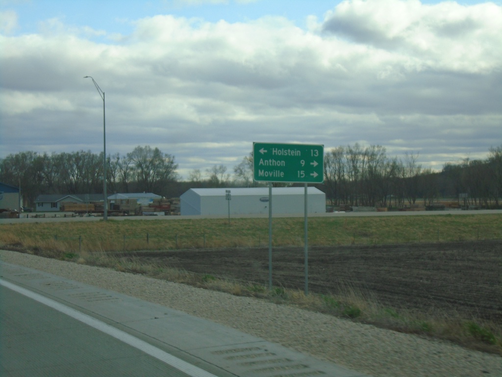 IA-31 South at US-20 - Correctionville