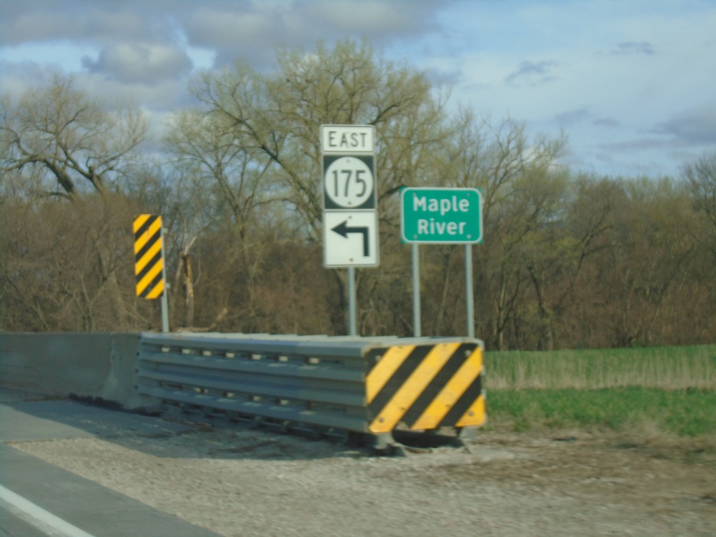 IA-175 East at IA-37 Junction and Maple River Bridge