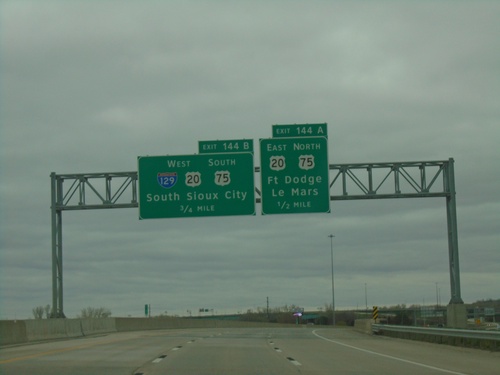 I-29 North - Exits 144A and 144B