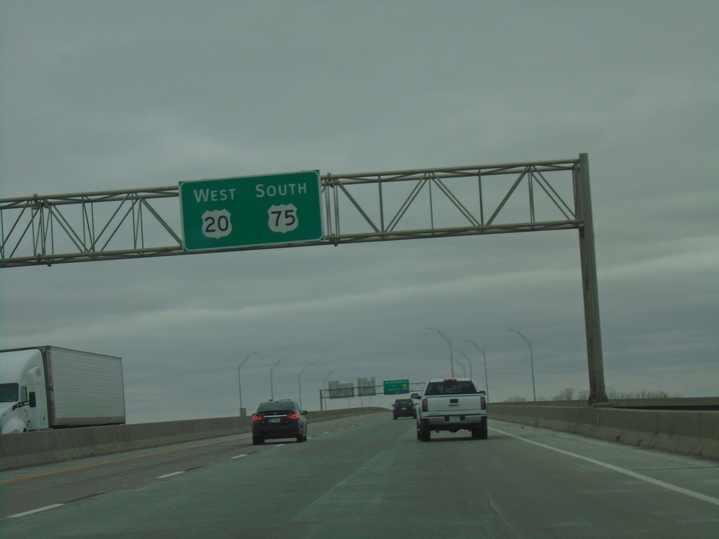 US-20 West/US-75 South - Approaching Missouri River Bridge