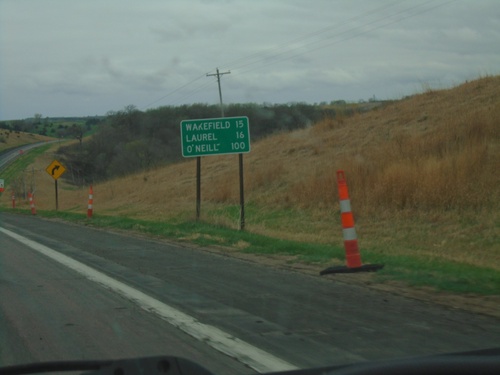 US-20 West/NE-9 South - Distance Marker