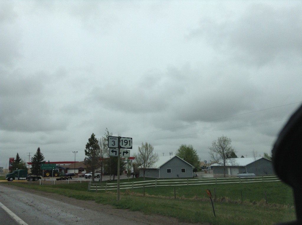 US-191 North/MT-3 West Approaching US-87/MT-200