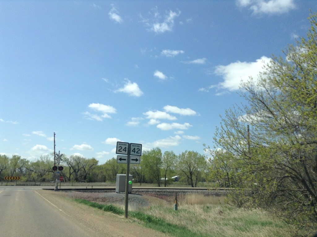 MT-24 South Approaching MT-42