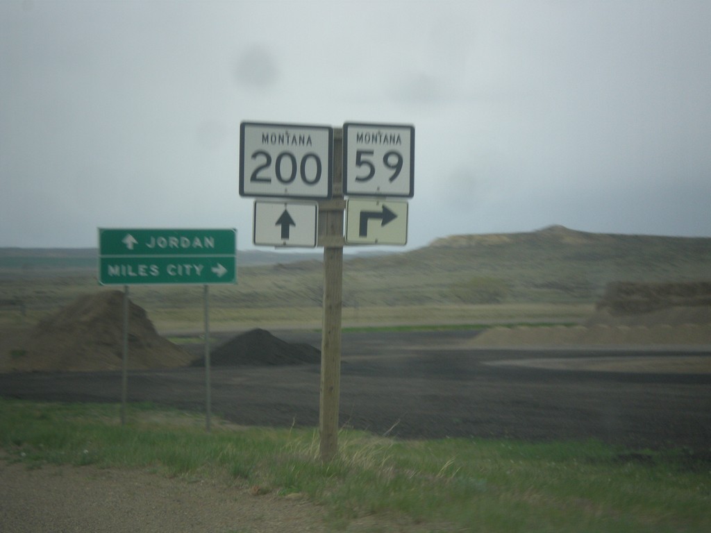 MT-200 East Approaching MT-59