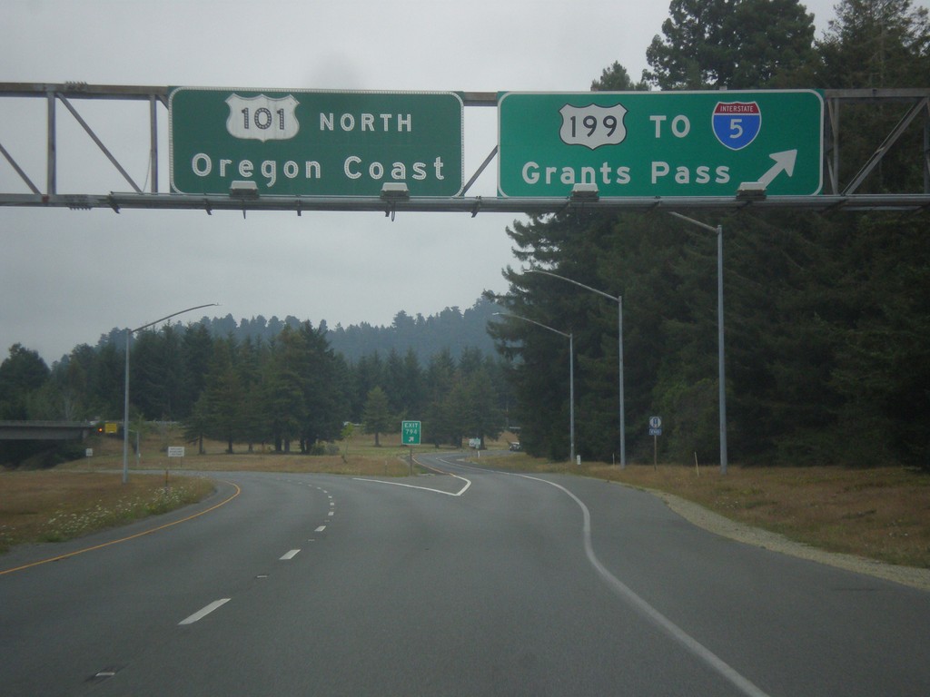 US-101 North at US-199/Grants Pass