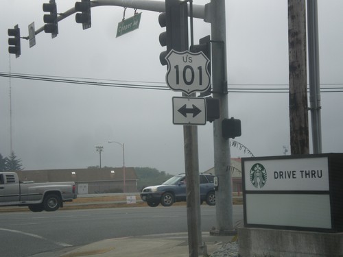 Cooper Ave. at US-101