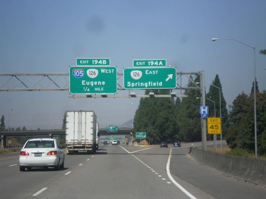 I-5 North - Exits 194 A-B