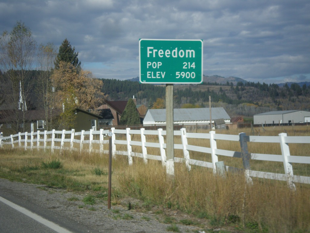 WY-239 West - Entering Freedom