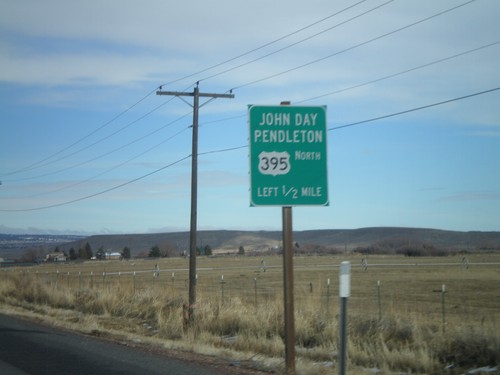 US-20 East/US-395 North Approaching US-395