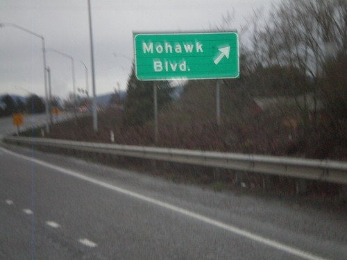 OR-126 East at Mohawk Blvd. Exit