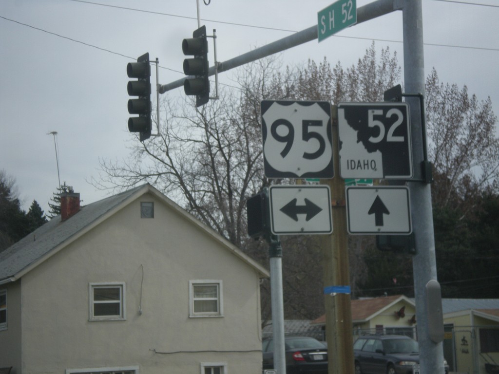 ID-52 East at US-95