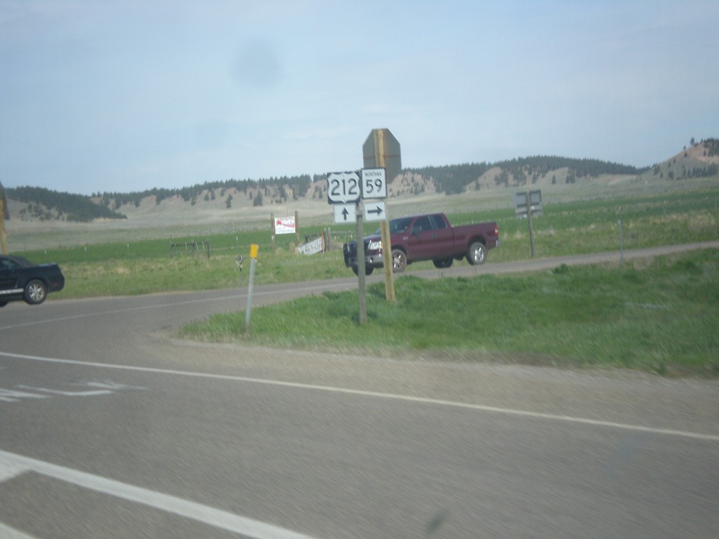 US-212 West/MT-59 North at US-212/MT-59 Split