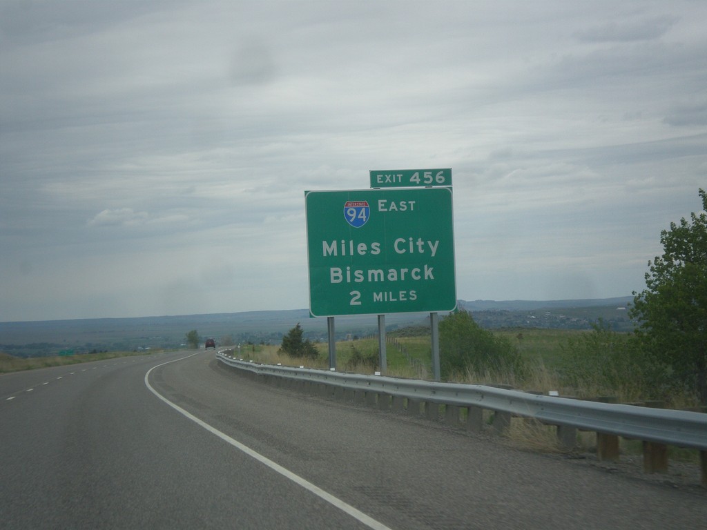 I-90 West - Approaching I-94 (Exit 456)