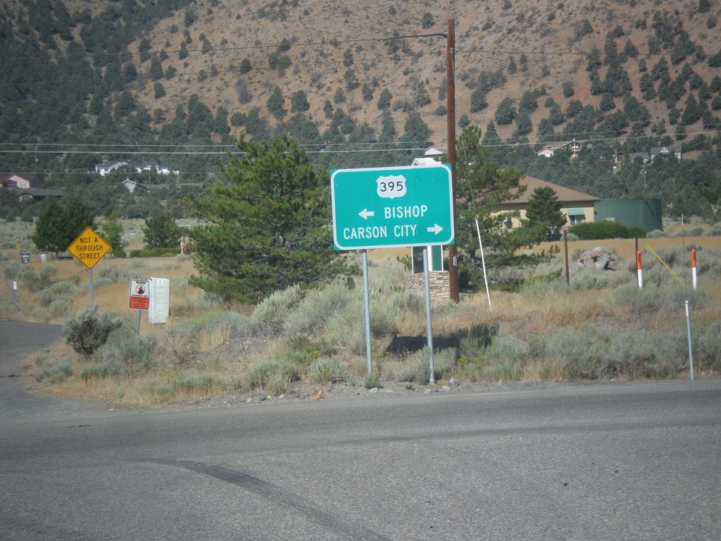 End NV-208 West at US-395