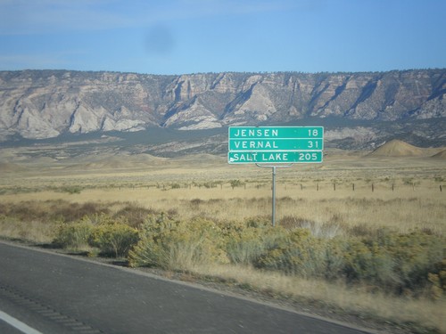 US-40 West - Distance Marker