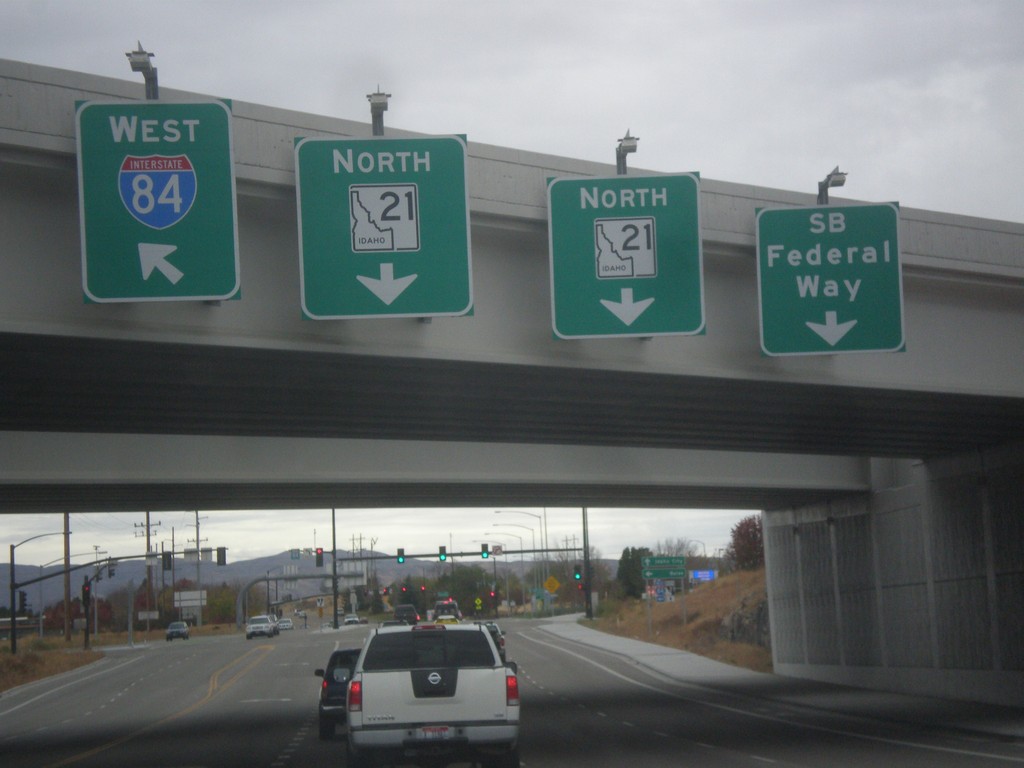 Begin ID-21 North at I-84