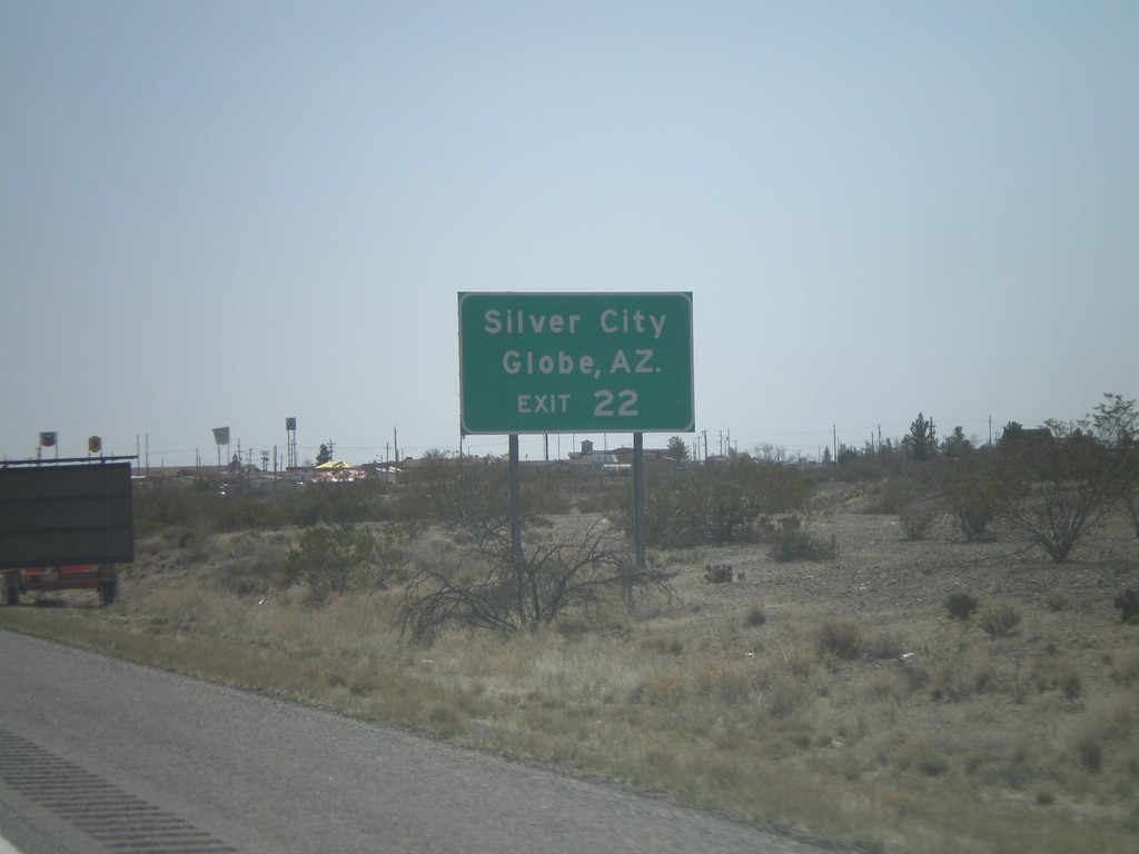 I-10 East Approaching Exit 22