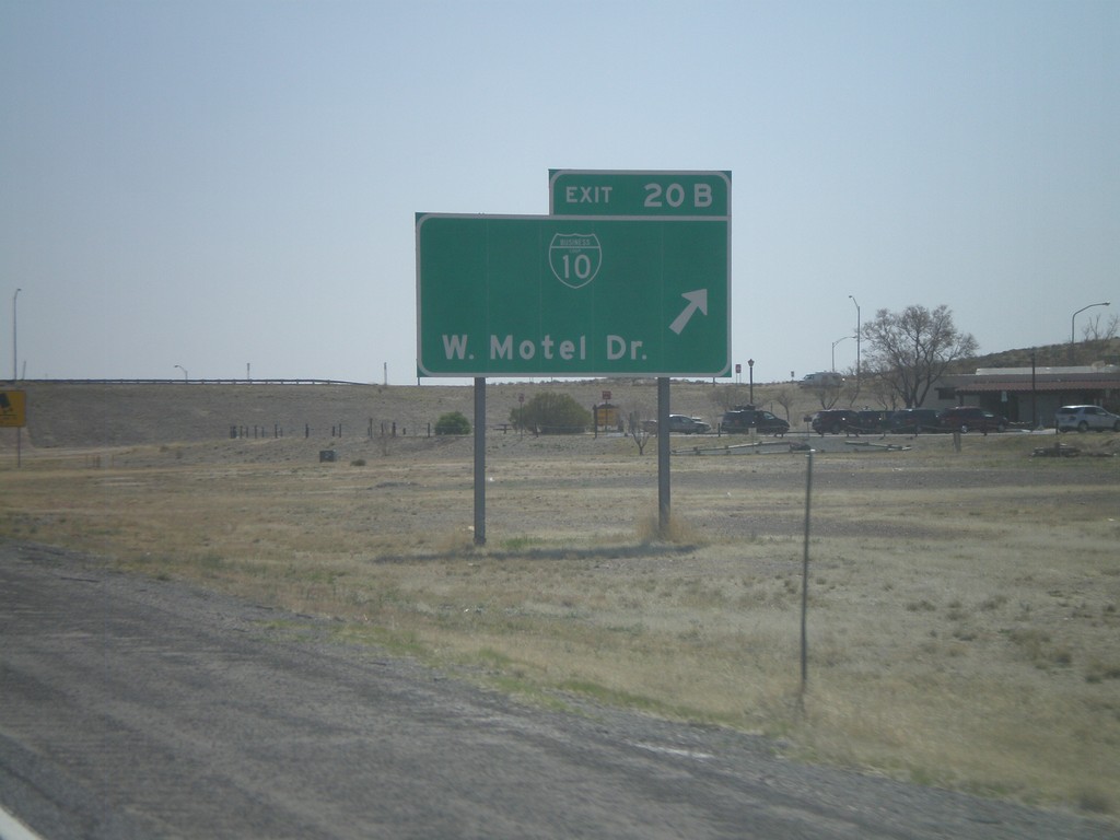 I-10 East - Exit 20B