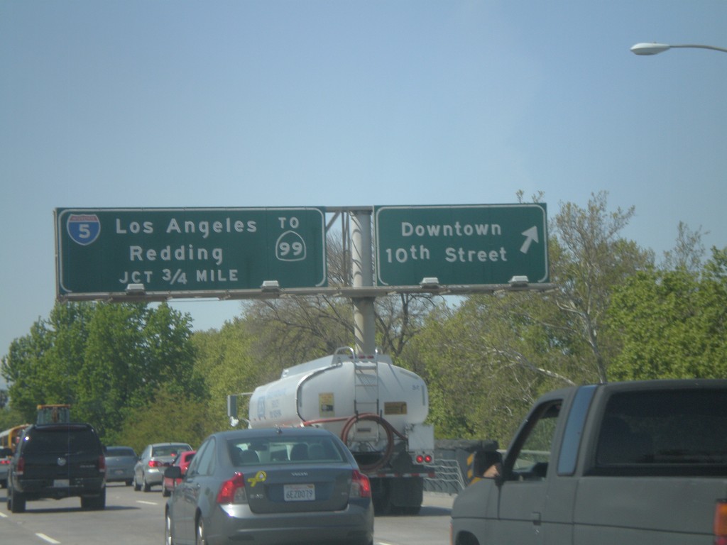 US-50/BL-80 West/CA-99 North at Exit 4B