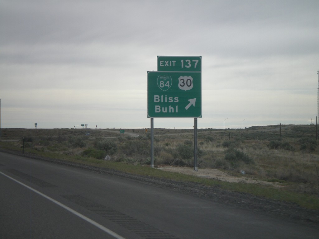 I-84 East - Exit 137