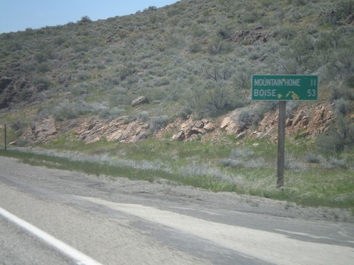 US-20 West - Distance Marker