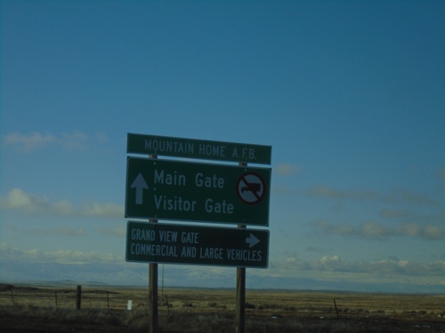 Mountain Home AFB - Gate Information