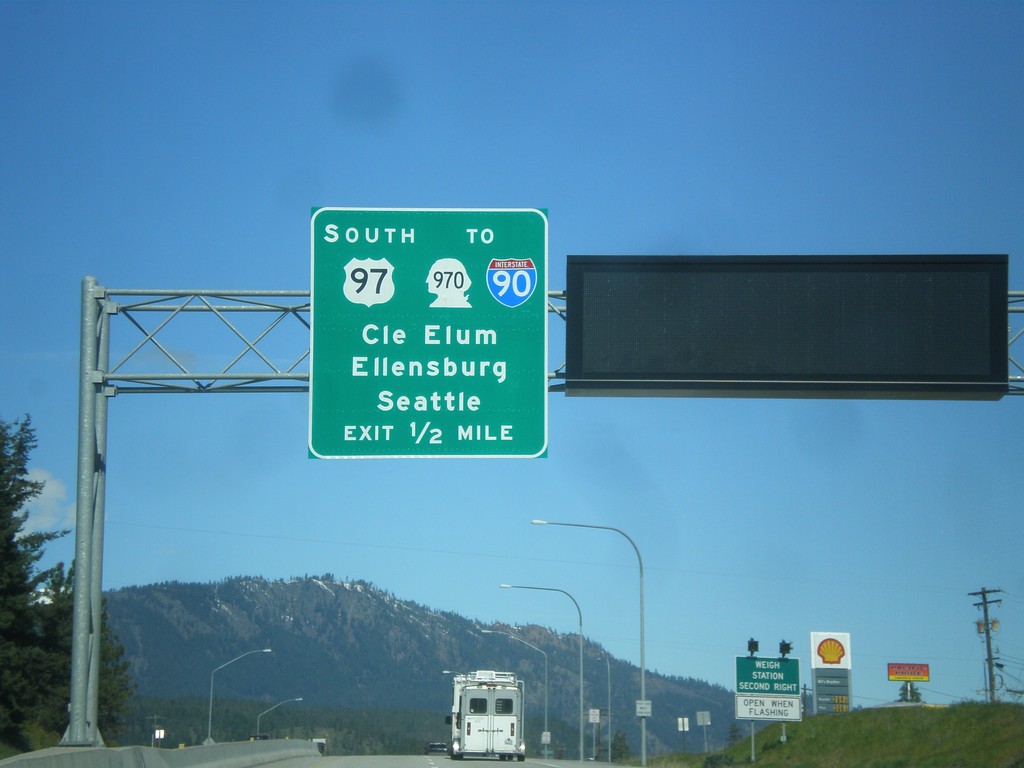 US-2 West/US-97 South Approaching US-2/US-97 Split