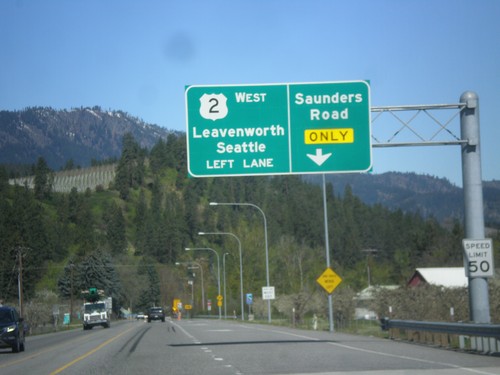 US-2 West Approaching Saunders Road